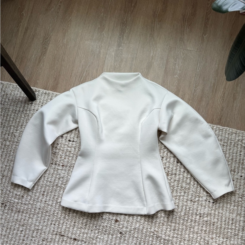 Maeve | Balloon sleeve top - Picture 2 of 5